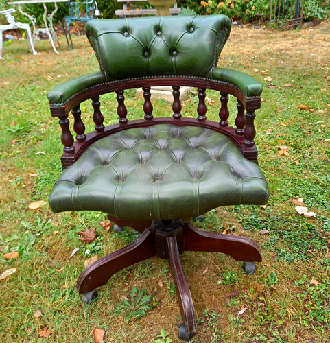 Green leather tufted swivel - leather,