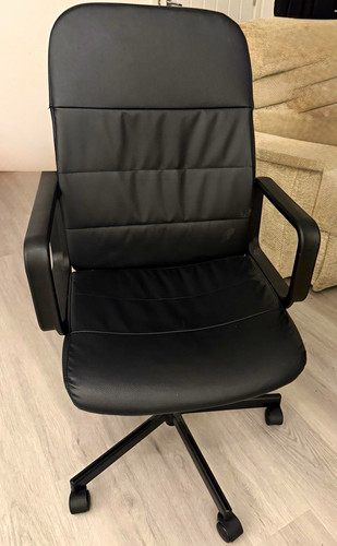 Black faux leather executive - black,