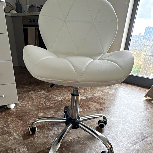White swivel chair wheels - white,