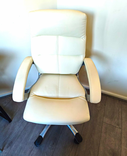 White faux leather - white, executive
