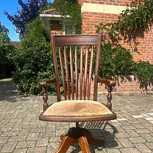 Captains swivel chair with - captains,